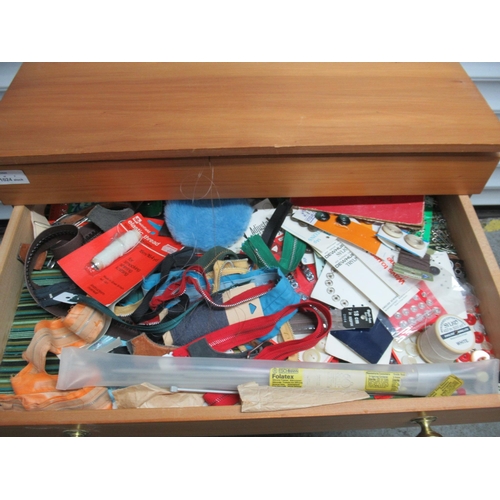 309 - Sewing Cabinet With 4 Drawers & Lift Up Lid. Full To The Brim With Sewing Items. 56cm H x 59cm W x 4... 