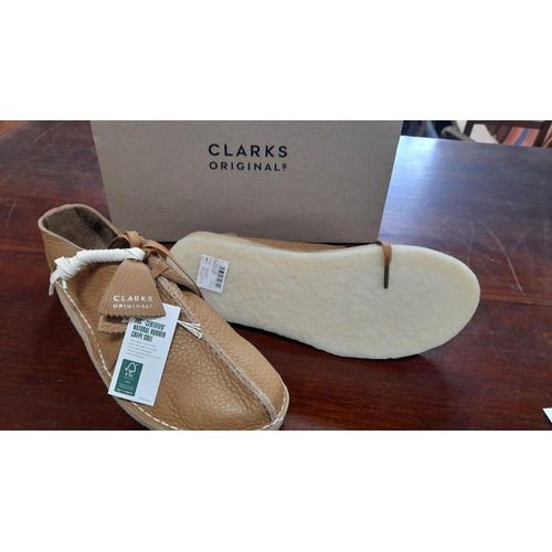 772 - Clark Original Desert Trek Tan Leather Shoes Size 9.5 Unused - as New