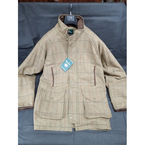 763 - An Aland Paine Country Collection Combrook Mens Coat Size L