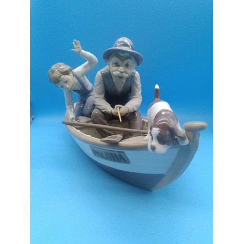 399 - Lladro 5215 Fishing With Gramps Large Porcelain Figure 15