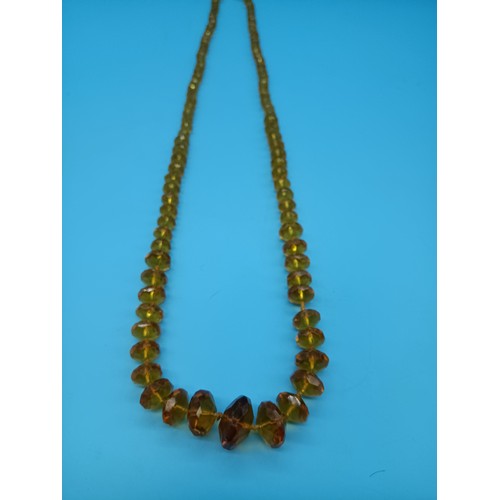 587 - A Vintage Art Deco 9ct Gold and Amber Faceted Glass Necklace