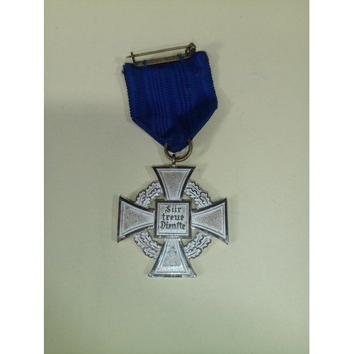 383 - WWII Third Reich German Army Cross - 25 Years Faithful Service Medal