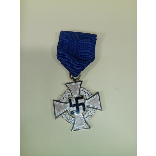 383 - WWII Third Reich German Army Cross - 25 Years Faithful Service Medal