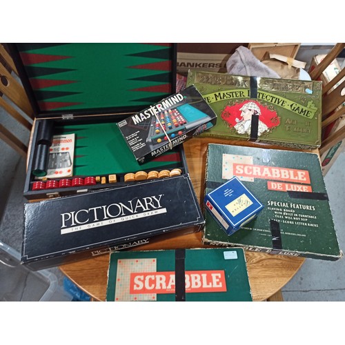 184 - Mixed Vintage Board Games Including Backgammon In Case, Mastermind, Pictionary ,Scrabble & Scrabble ... 