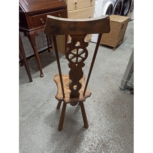 852 - Antique Country Oak Spinning Chair.