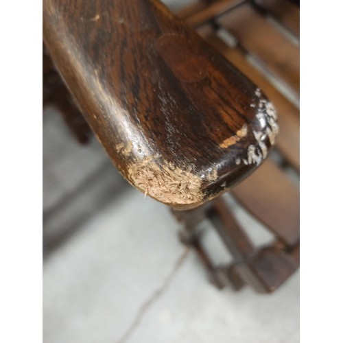 665B - Set of 6 Ercol Chairs - 4 x Chairs and 2 x Carver ( damage on 1 arm as pictured)