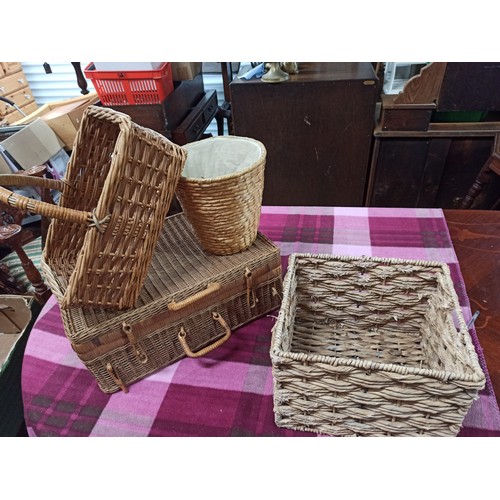 107F - Selection of Wicker and Rattan Baskets