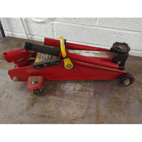 150 - 2000kg Trolley Jack.