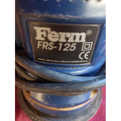 143 - A Ferm 125mm Sander. In A metal Case.