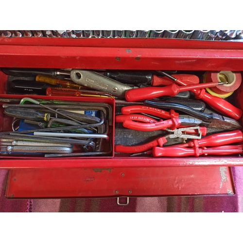 163 - A Red Claw Tool Chest With Contents.