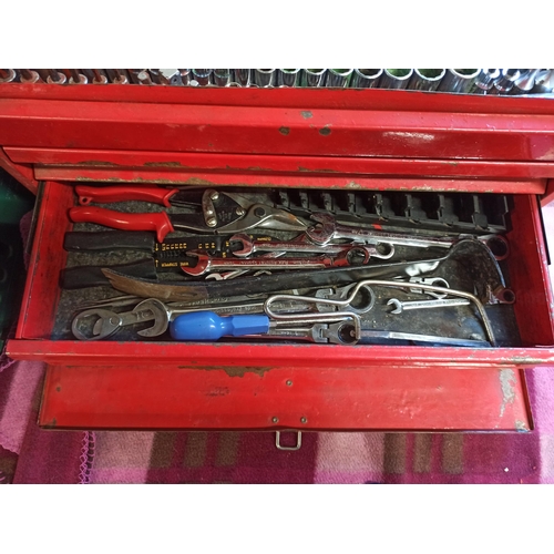 163 - A Red Claw Tool Chest With Contents.