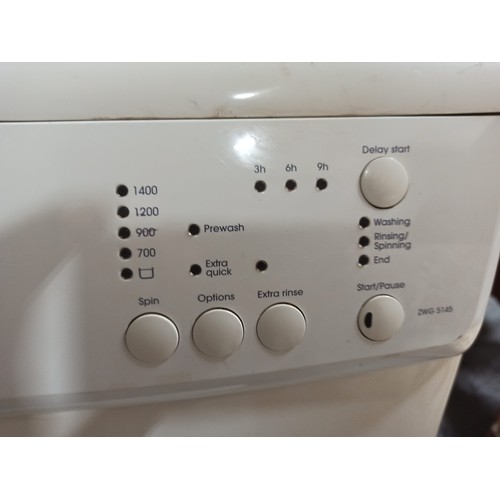 266 - A Zanussi Easy Iron ZW65145 washing machine.