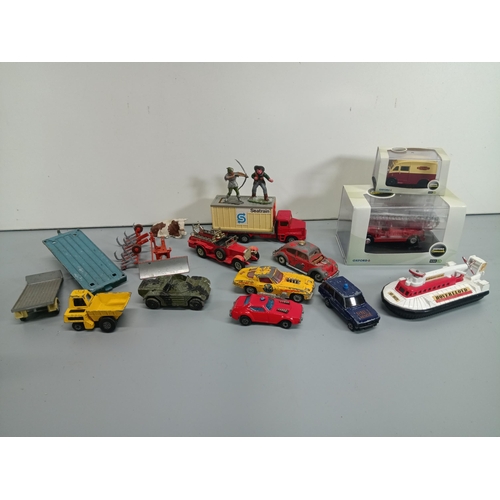 1102 - A Qty of Die Cast metal model cars including Oxford Commercial etc