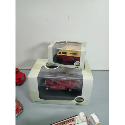 1102 - A Qty of Die Cast metal model cars including Oxford Commercial etc