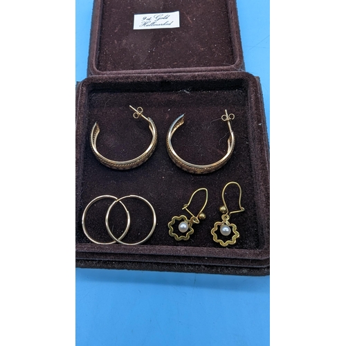 418 - 3 x Pairs of 9ct Gold Earrings  3 Grams Weight