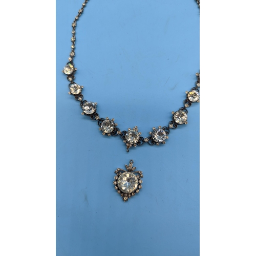 454 - A Hallmarked .935 Argentum Silver Vintage Necklace with Detachable Pendant - Paste Stones