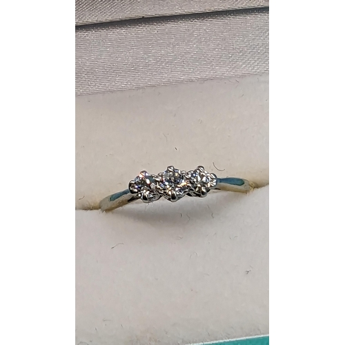 404 - 18ct Platinum Trilogy Diamond Ring