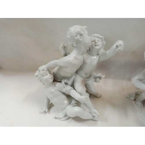 711 - White Cherub Ornaments x 2