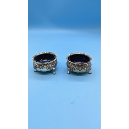 559 - A Pair of Hallmarked Silver Salts with Colbalt Blue Glass Liners