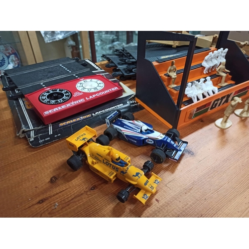 1089 - Scaletrix Electric Cars, Track & Other Bits.