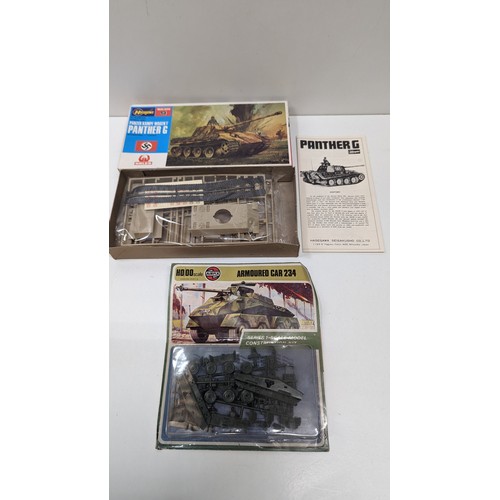 1079 - 2 x Model Kits- Airfix HO/OO Armored Car 234
Hasegawa 1:72 Scale Panzer Kampf Wagen V
Panther G.