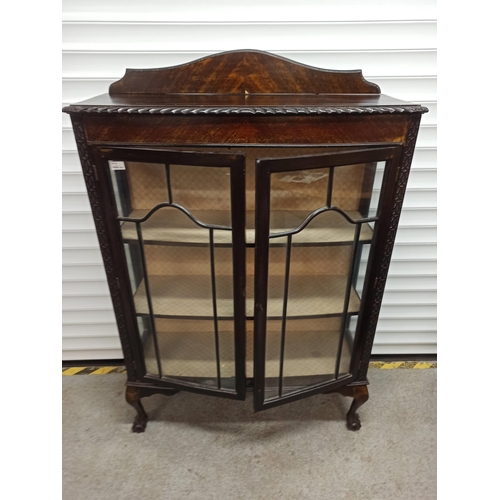 554 - An Antique Mahogany Display Cabinet With Carved And Inlaid Detailing Claw And Ball Feet, 3 Shelves A... 