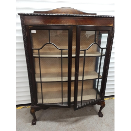 554 - An Antique Mahogany Display Cabinet With Carved And Inlaid Detailing Claw And Ball Feet, 3 Shelves A... 