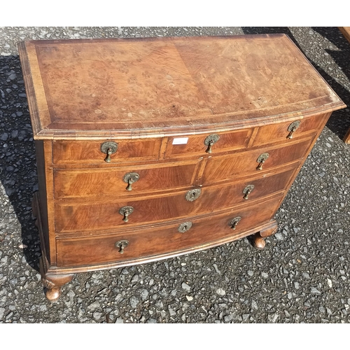 559 - A 7 Draw Antique Inlaid Chest Of Drawers With Brass Handles.
78cm H x 85cm W x 40cm D.