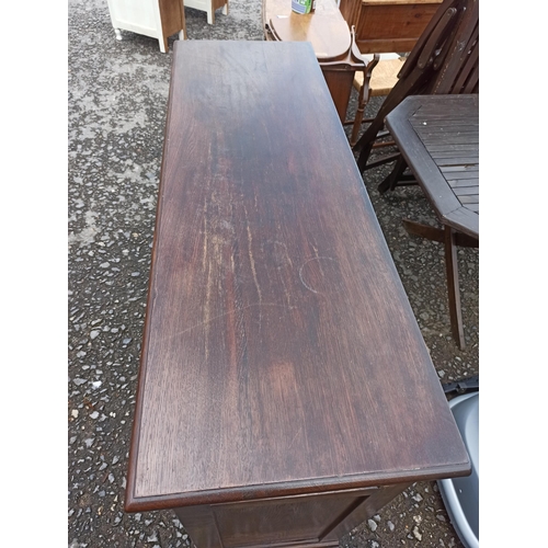 579 - A Antique Mahogany Buffett Sideboard Wit 2 Drawers And 2 Cupboards.
96cm H x 135cm W x 46cm D.