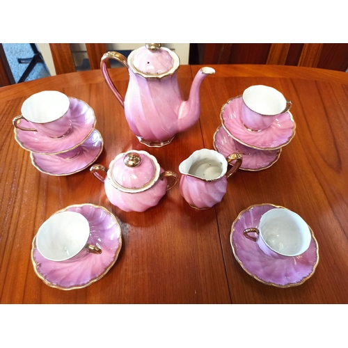 690 - A Full Coffee Service With Coffee Pot, Sugar Bowl, Milk Jug, 6 x Cups And Saucers.