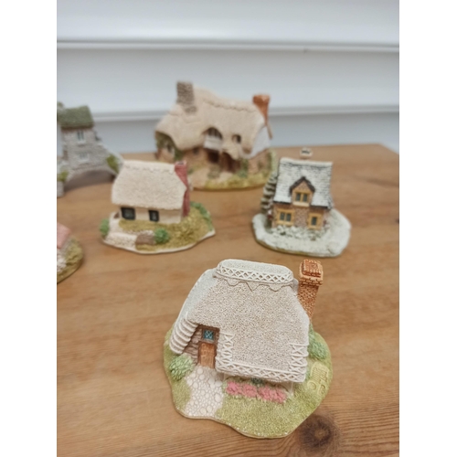 1071 - Lilliput Lane Houses. 16 In Total.