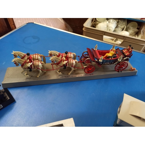 1229 - Mixed Models Including Corgi, Silver Jubilee, 1977 Carriage With Horses ,Volvo Global Trotter Lorry ... 