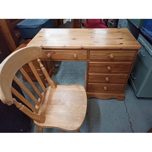 704 - A Pine 5 Drawer Dressing Table & Chair.