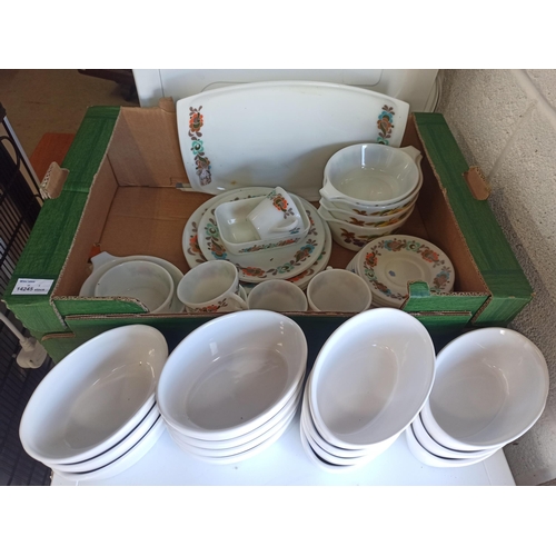 969 - A Quantity Of Bowls & Pyrex, Cups, Saucers, Bowl & Serving Dishes.