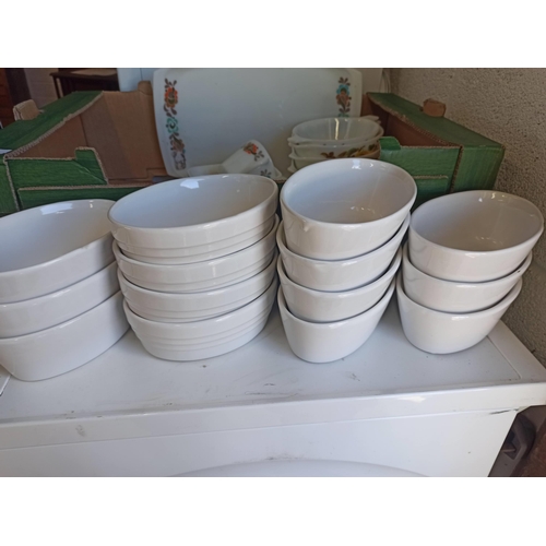 969 - A Quantity Of Bowls & Pyrex, Cups, Saucers, Bowl & Serving Dishes.