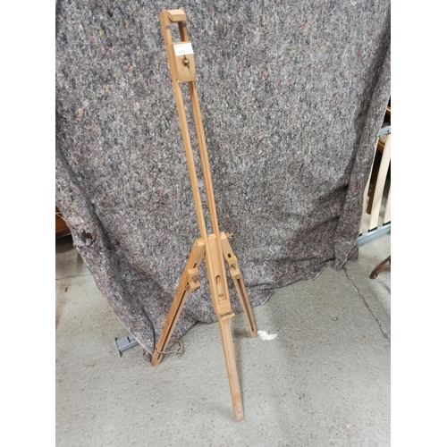 1150 - Artists Easel