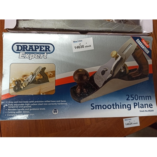 160 - A Draper Expert 250mm Smoothing Plane In Box And Original Packaging.