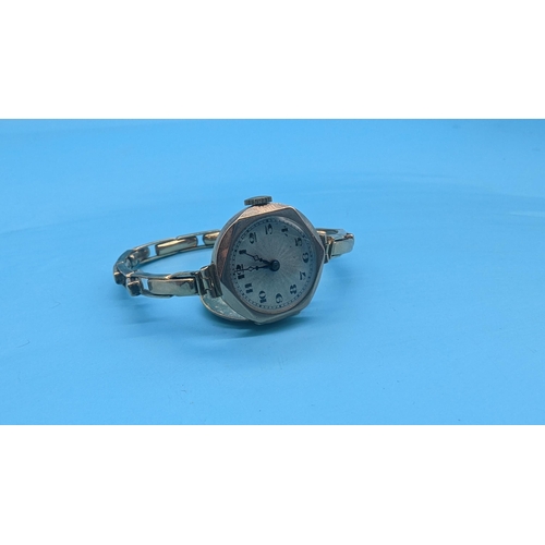 427 - A 9ct Gold Cased Ladies Wristwatch ( Strap not Gold)