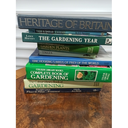 901 - A Box Of Gardening Books. 9 In total.