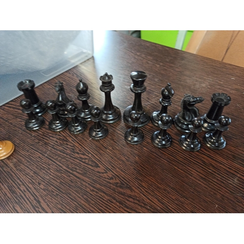 535 - A Jaques of London chess Set.  Approximate height of king 7.5cm (No Board)