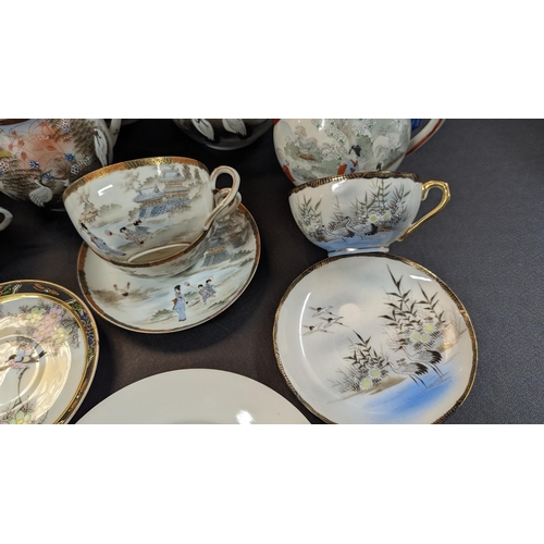 627 - A Collection of Chinese Tea Cups, Saucers, Tea Pots etc.