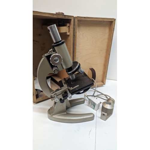 921 - A Prior 54159 Microscope