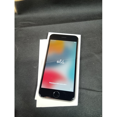 651 - An I Phone 6S 32GB Space Grey