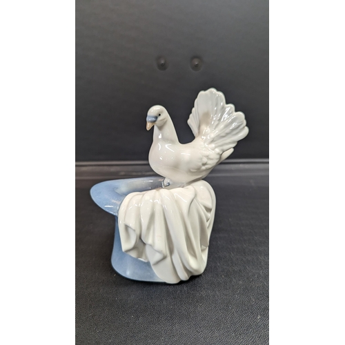 1108 - An M Requena  Porcelain Magicians Hat and Dove