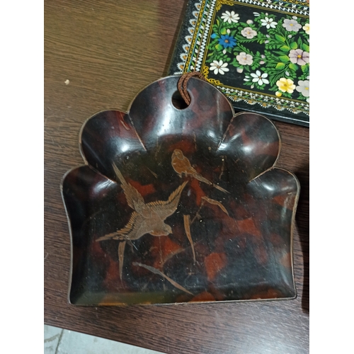 835B - Lacquerware/Bargeware Painted Tray and Dustpans