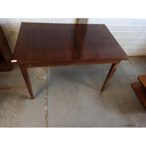 495 - A Vintage Extending Dining Table - Closed 73 x 110 x 70cm, Extended 73cm x 190cm x 70 cm