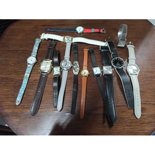 681 - 13 x Dress Fashion Watches.