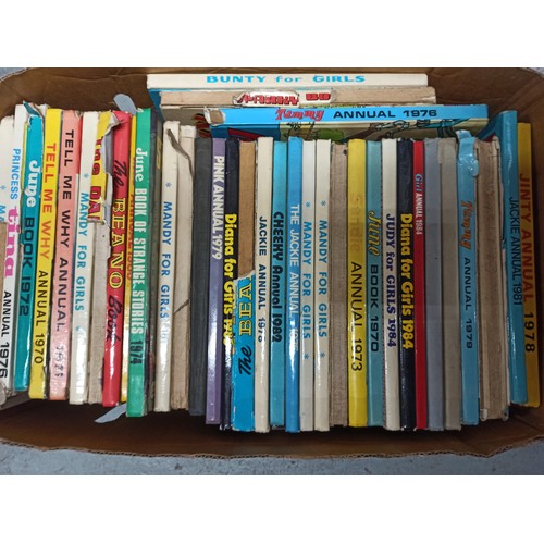 883B - Box of Mixed Annuals, Beano, Dandy, Mandy for Girls, Tammy and Many More