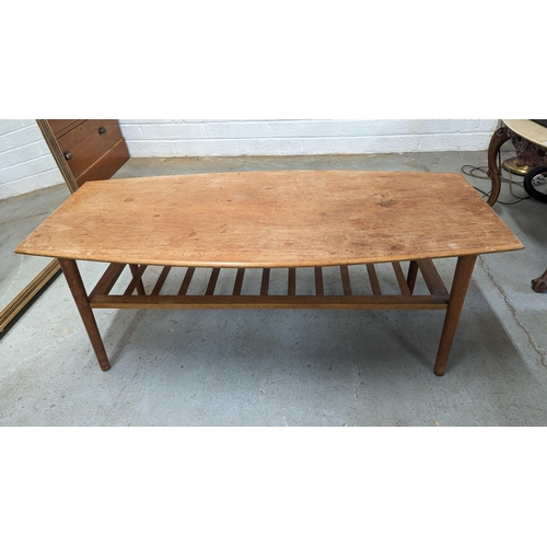 528 - A Mid Century Design Coffee Table 118 x 56 x 48cm