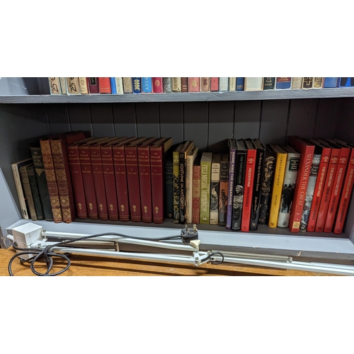 1114 - A Shelf Of History and Other Books